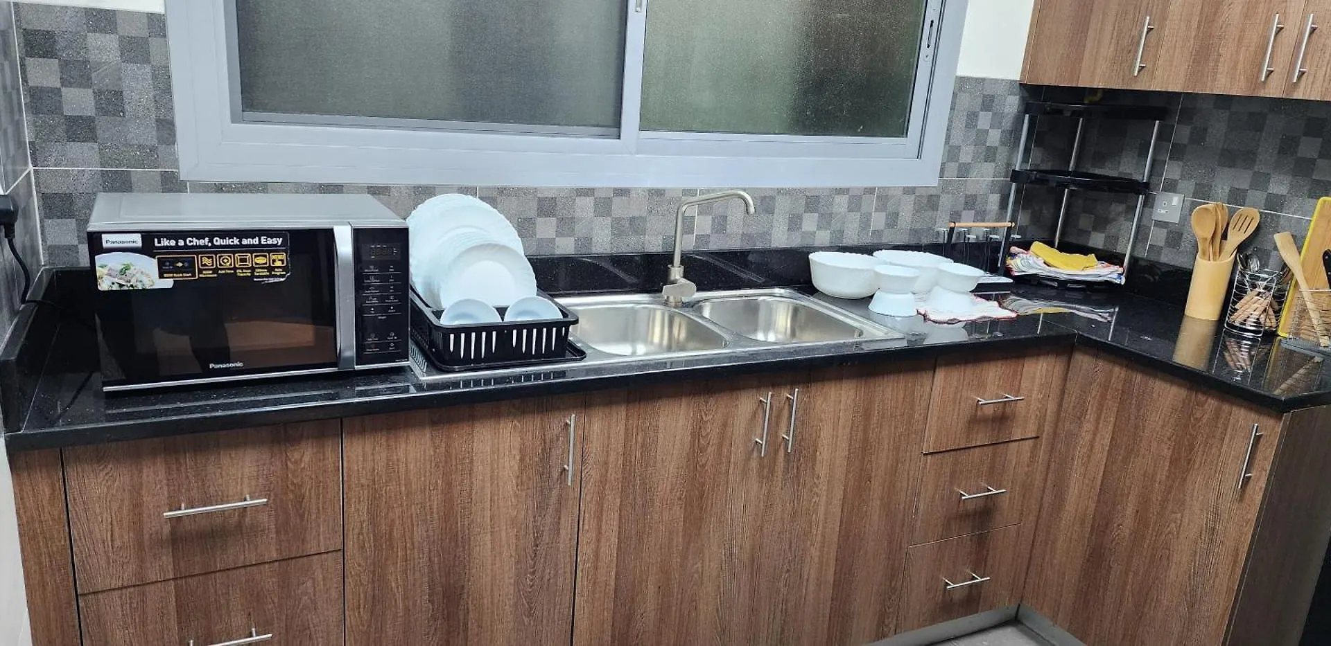 Tranquil Haven Apartment Dubai Homestay